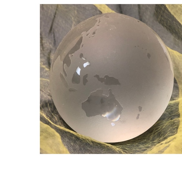 Vintage Globe World Glass Clear Paperweight Mundo Travel Viaje - Picture 4 of 5
